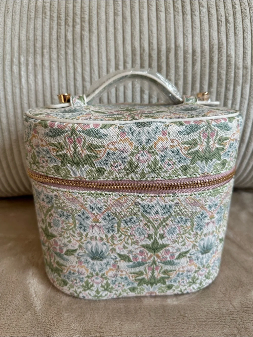 Morris & Co. William Morris Cosmetic Case Strawberry Thief